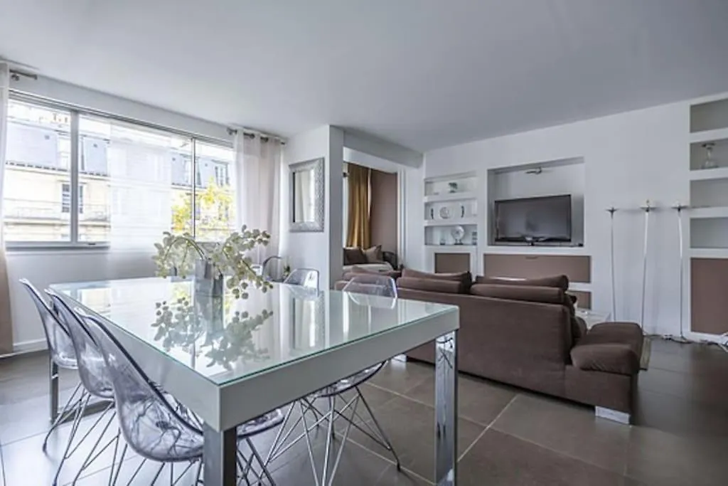 Victor Hugo Carrefour Pompe 16E Proche Etoile Et Tour Eiffel Apartment Paris