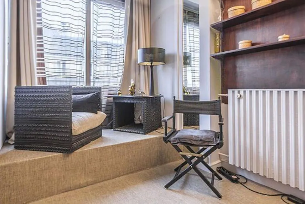 Victor Hugo Carrefour Pompe 16E Proche Etoile Et Tour Eiffel Apartment Paris France