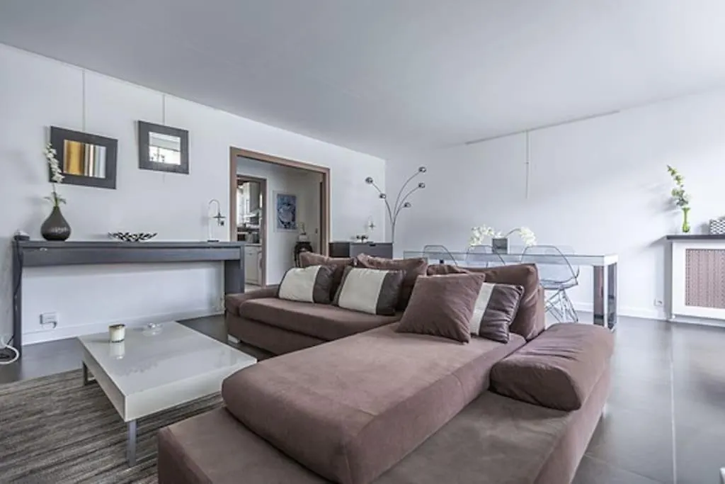 Victor Hugo Carrefour Pompe 16E Proche Etoile Et Tour Eiffel Apartment Paris